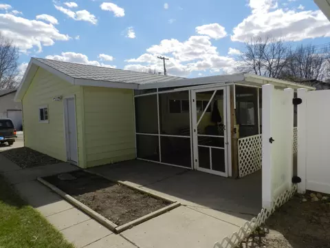 212 20th St E, Williston, ND 58801 photo 26