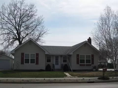 2202 University, Williston, ND 58801 photo 1