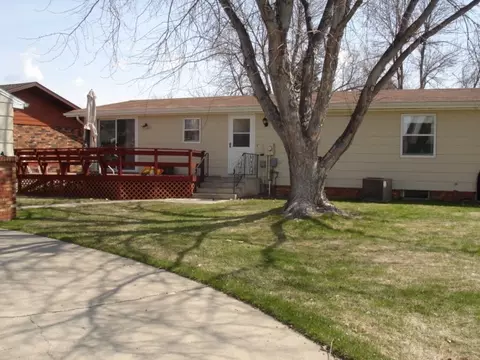 1811 Sioux St, Williston, ND 58801 photo 23