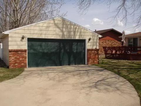 1811 Sioux St, Williston, ND 58801 photo 22