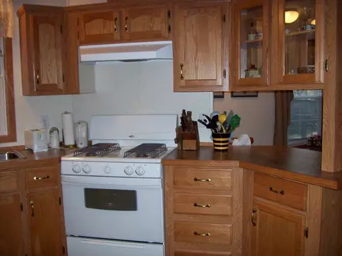 813 28th St W, Williston, ND 58801 photo 6