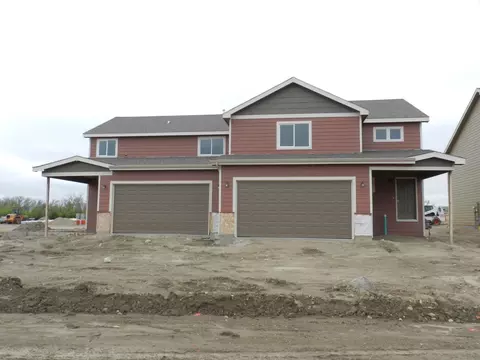 2515 29th Ave W, Williston, ND 58801 photo 1