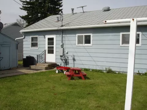 612 13th Ave W, Williston, ND 58801 photo 10