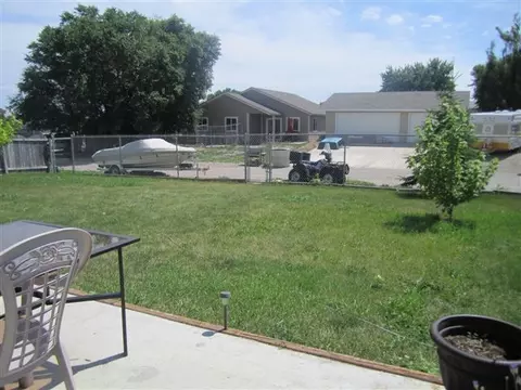 1817 30th St W, Williston, ND 58801 photo 22