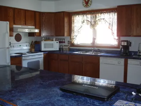 307 Lake St, Ray, ND 58849 photo 4