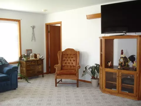 307 Lake St, Ray, ND 58849 photo 8