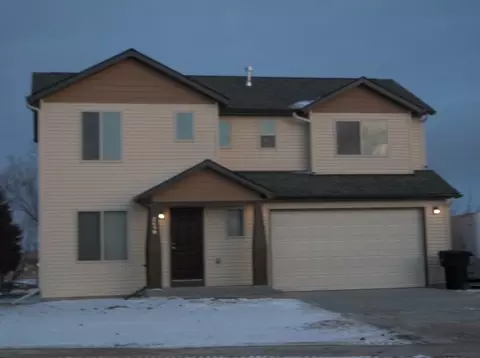 2630 Bradford Ct, Williston, ND 58801 photo 1