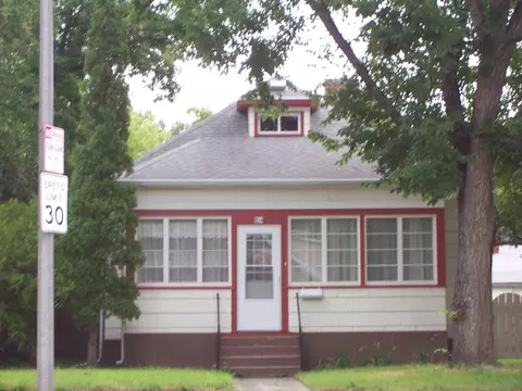814 Main, Williston, ND 58801 photo 1