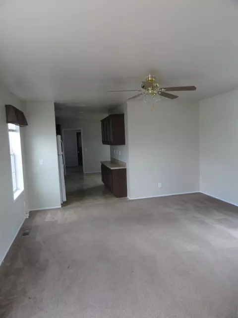 3310 21st Ave W, Williston, ND 58801 photo 2