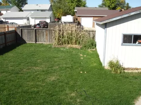 1802 27th St W, Williston, ND 58801 photo 10