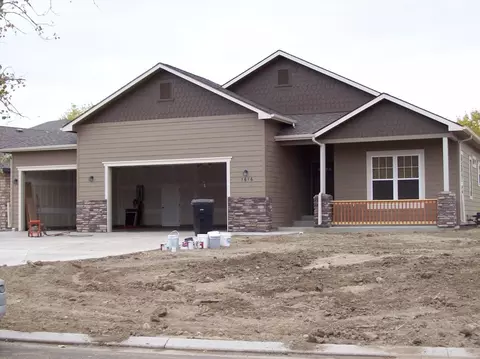 1616 Creekside Dr, Williston, ND 58801 photo 1