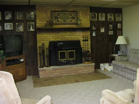 219 Winther, Ray, ND 58849 photo 2