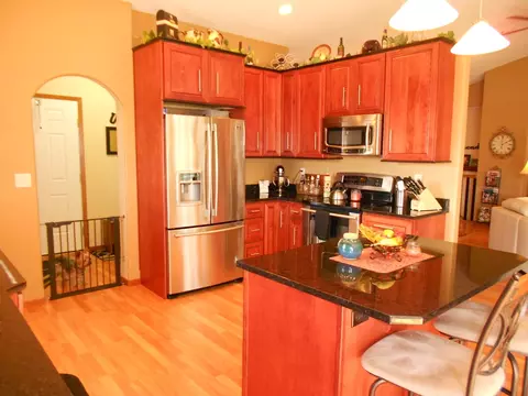 1820 18th Ave W, Williston, ND 58801 photo 2