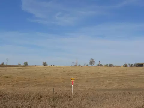 1404 58th St W, Williston, ND 58801 photo 3
