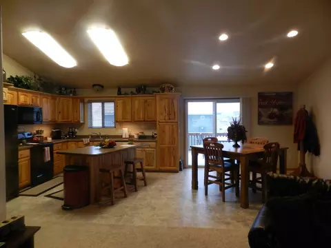 2314 12th Ave W, Williston, ND 58801 photo 3