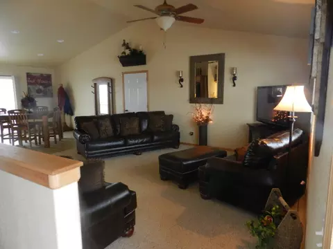 2314 12th Ave W, Williston, ND 58801 photo 8