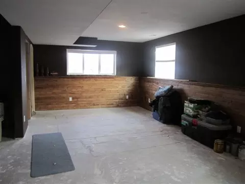 2401 12th Ave W, Williston, ND 58801 photo 35