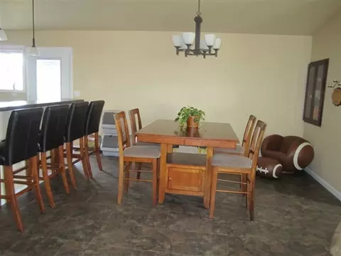 2401 12th Ave W, Williston, ND 58801 photo 15