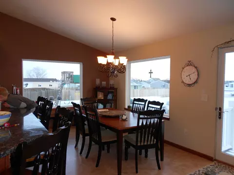 2109 22nd St W, Williston, ND 58801 photo 7