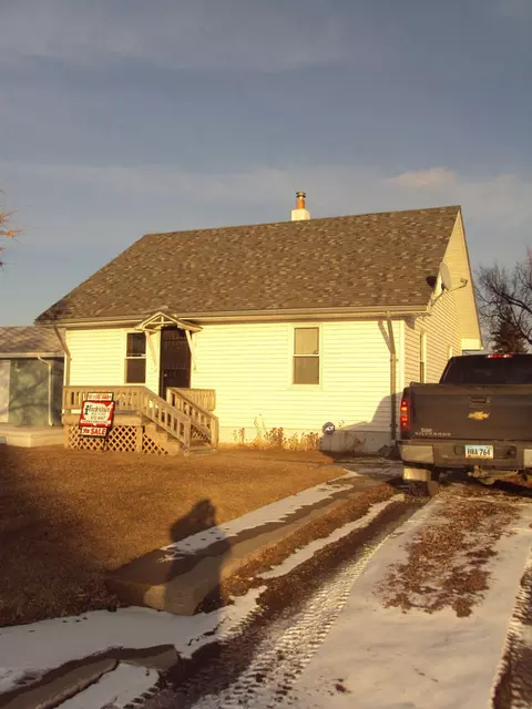 116 Comford St, Ray, ND 58849 photo 1