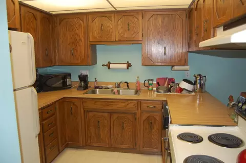 2309 Main Ct N, Williston, ND 58801 photo 2