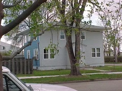 223 Broadway W, Williston, ND 58801 photo 1