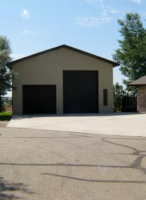 13427 Grandview Dr, Williston, ND 58801 photo 2