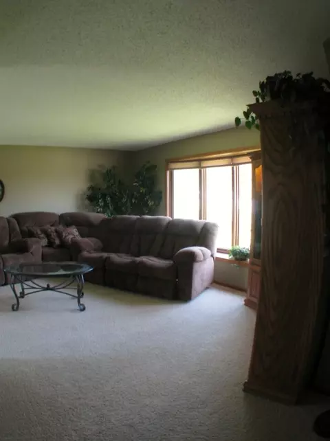 13427 Grandview Dr, Williston, ND 58801 photo 9