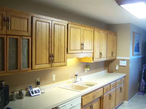 806 7th Ave W, Williston, ND 58801 photo 5