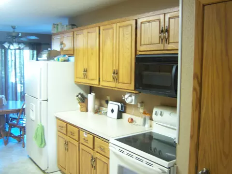 806 7th Ave W, Williston, ND 58801 photo 6