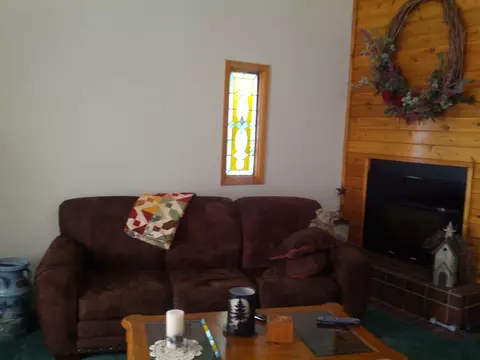 1608 Bison Dr, Williston, ND 58801 photo 3