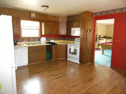 316 18th St E, Williston, ND 58801 photo 14
