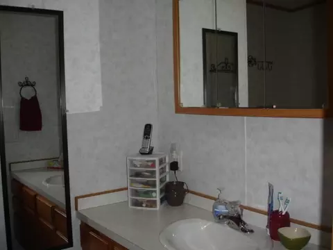 13360 57th St NW, Williston, ND 58801 photo 9