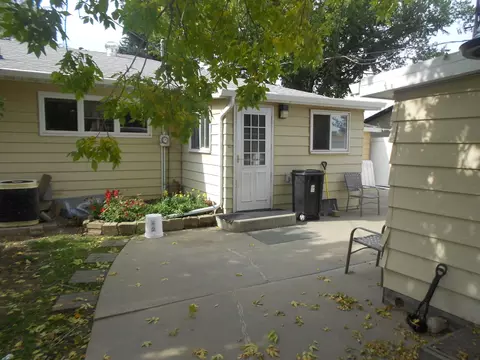 1310 13th Ave W, Williston, ND 58801 photo 12