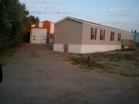 13372 57th St NW, Williston, ND 58801 photo 1