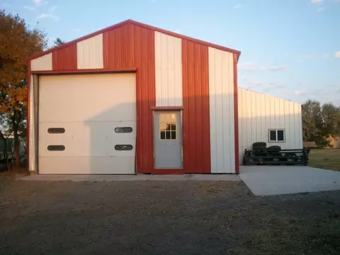 13372 57th St NW, Williston, ND 58801 photo 2