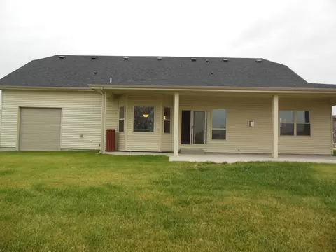 1522 Creekside Dr W, Williston, ND 58801 photo 32
