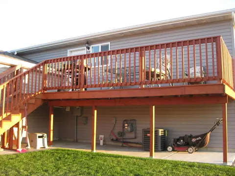 2217 12 Th Ave W, Williston, ND 58801 photo 2