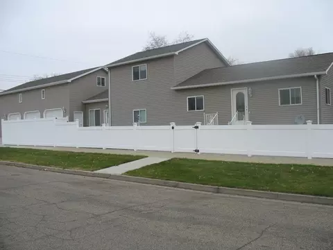 1001 8th Ave W, Williston, ND 58801 photo 1