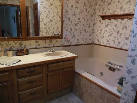 1721 23rd St W, Williston, ND 58801 photo 8