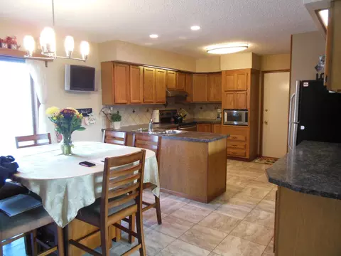 1721 23rd St W, Williston, ND 58801 photo 29