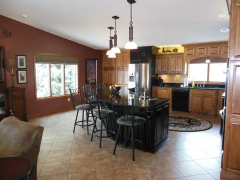 2302 15th Ave W, Williston, ND 58801 photo 9