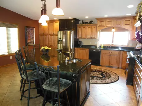 2302 15th Ave W, Williston, ND 58801 photo 7