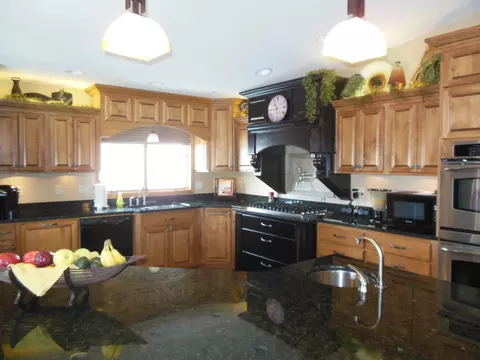 2302 15th Ave W, Williston, ND 58801 photo 14