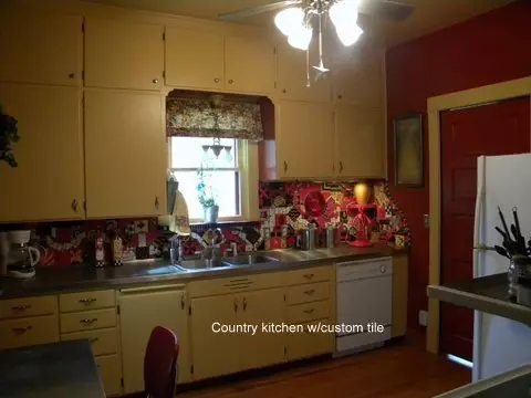 617 2nd Ave W, Williston, ND 58801 photo 5