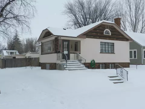 701 3rd Ave E, Williston, ND 58801 photo 4