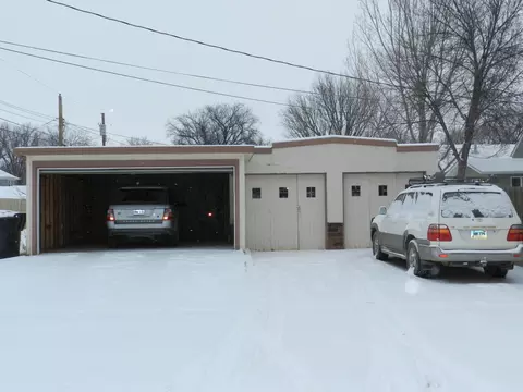 701 3rd Ave E, Williston, ND 58801 photo 7