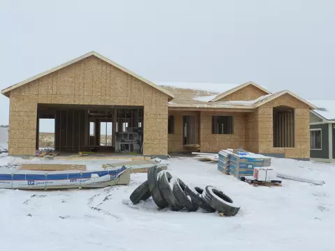 2806 Chokecherry St, Williston, ND 58801 photo 1