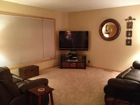 1313 4th Ave E, Williston, ND 58801 photo 4