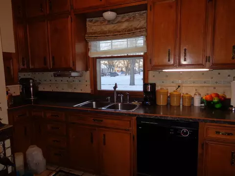 720 2nd Ave E, Williston, ND 58801 photo 16